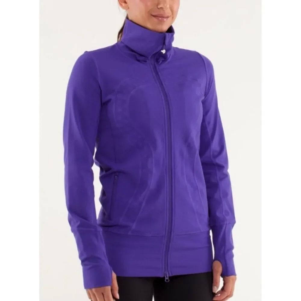Lululemon In Stride jacket in the Bruised Berry color, Sz4, $108 B34